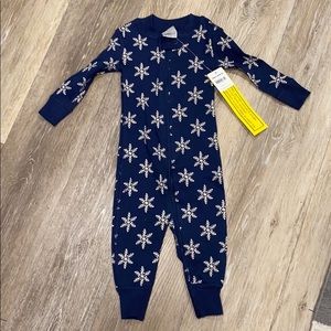 NWT Hanna Andersson Snow Flake Sleeper